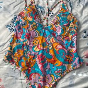 Cupshe one piece bathing suit multi-colored size XL